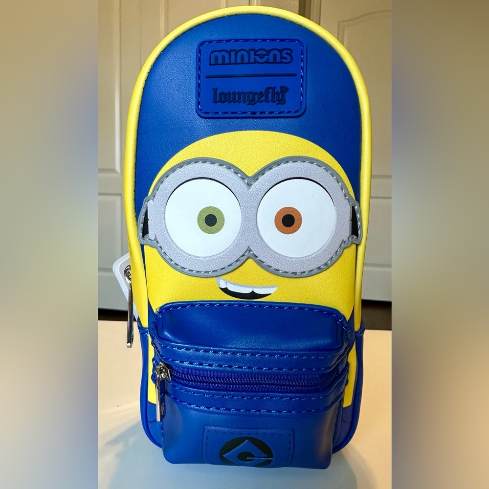 EXCLUSIVE Loungefly Disney Minions Mini Bag – NWT